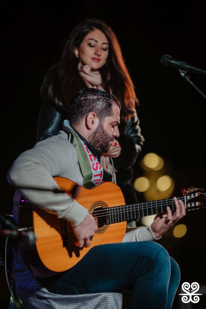 LOW_INSPIRA ARRELS_DRETS HUMANS_DUO ATHRODEEL_TXUS GARCIA_01_IMG24465